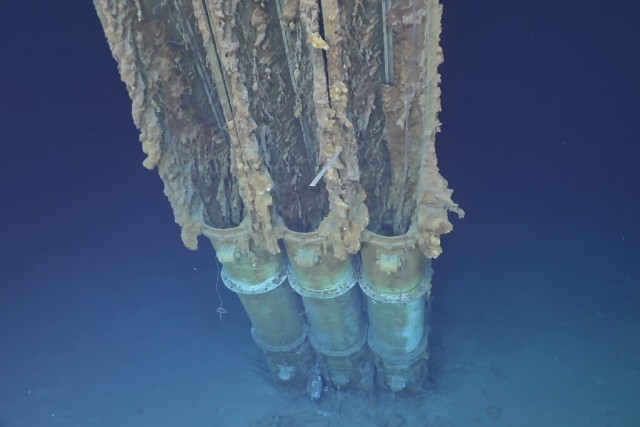 Обнаружен самый глубоко затонувший корабль в мире, 3 фото и текст