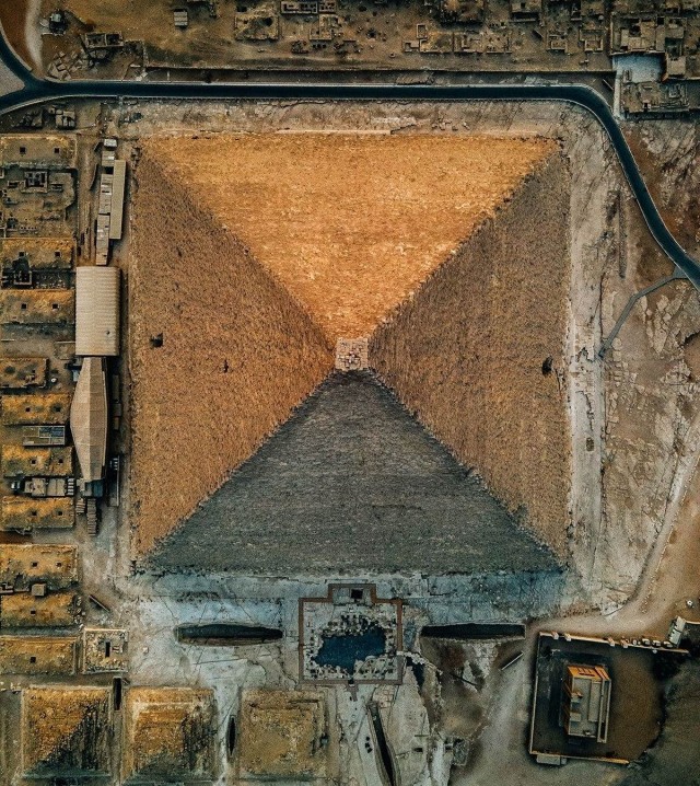 Великие пирамиды -- непривычный ракурс, вид сверху, 11 фото