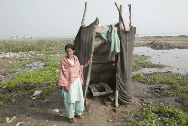 Нет туалета – не имеешь права жениться в Индии, 8 фото и текст