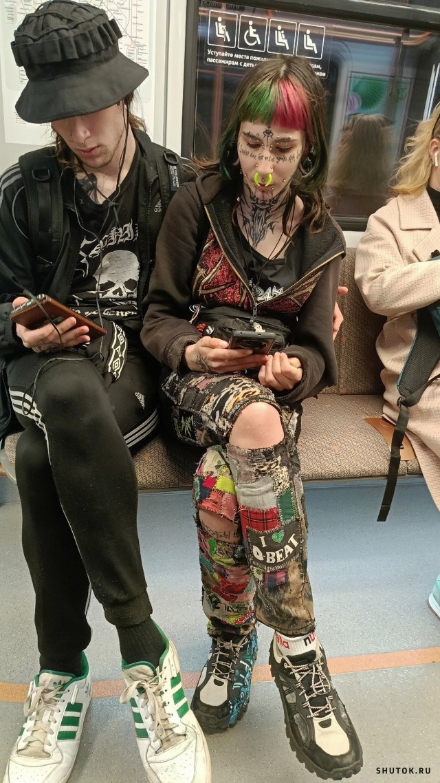 Модники из метро, 23 фото
