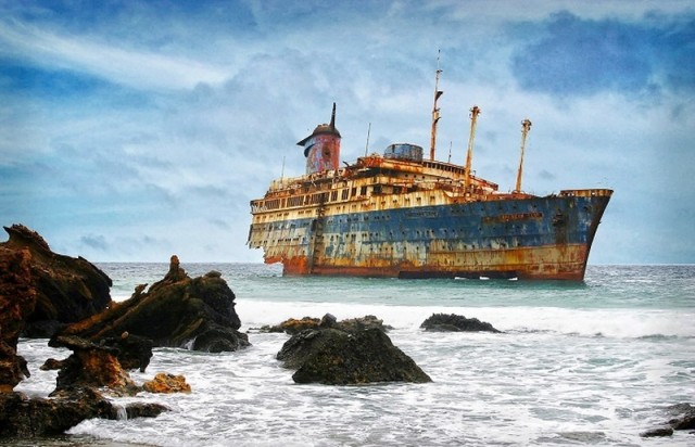 Десять самых больших брошенных кораблей, ржавеющих за ненадобностью, 11 фото и текст